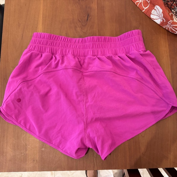 CRZ YOGA Feathery-Fit Soft Women RUNNING 2.5 Inches Liner Shorts Pocket MED.NWOT - Picture 4 of 5